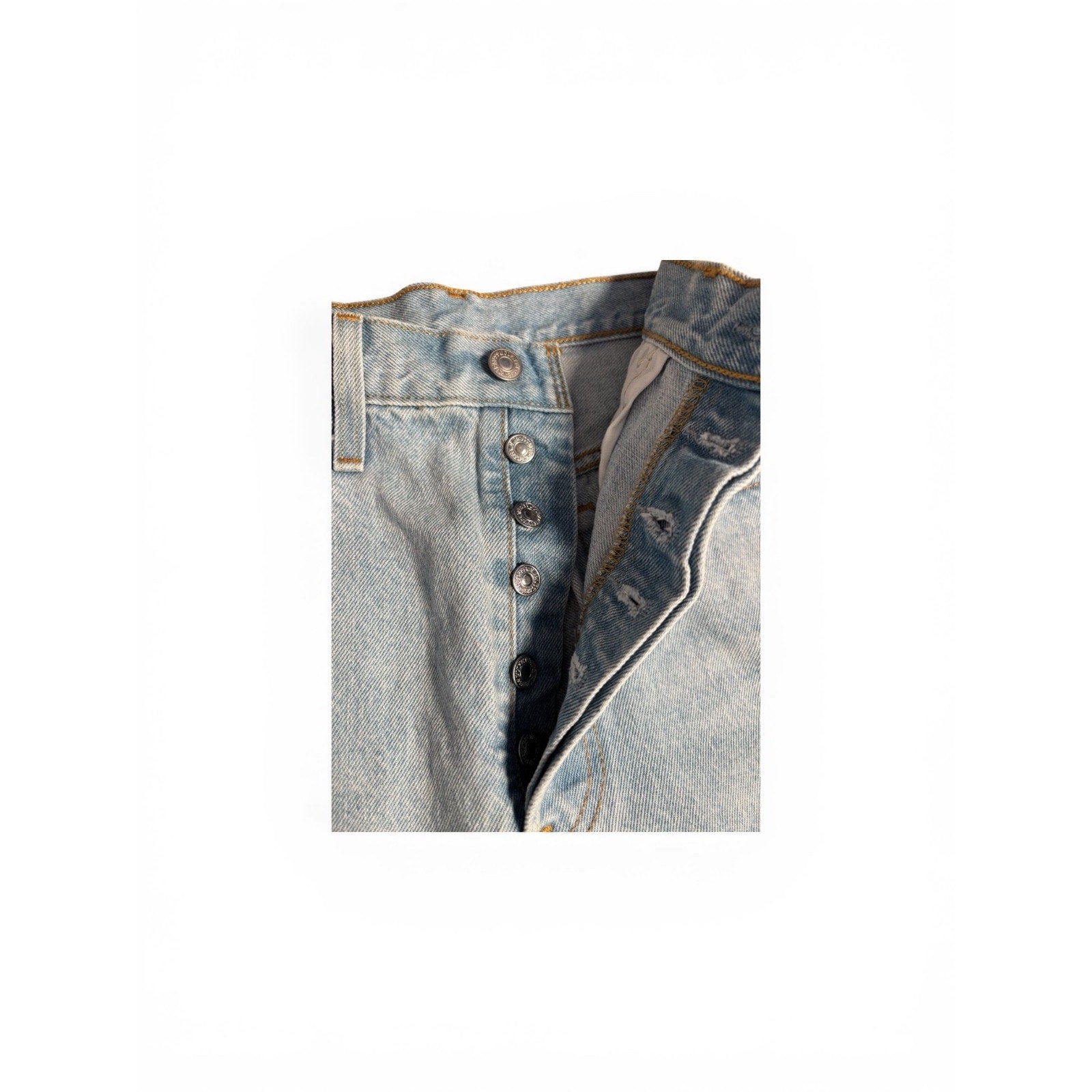 Levi's 501 High Rise Button Fly jeans in size W32 L30 - 5010138