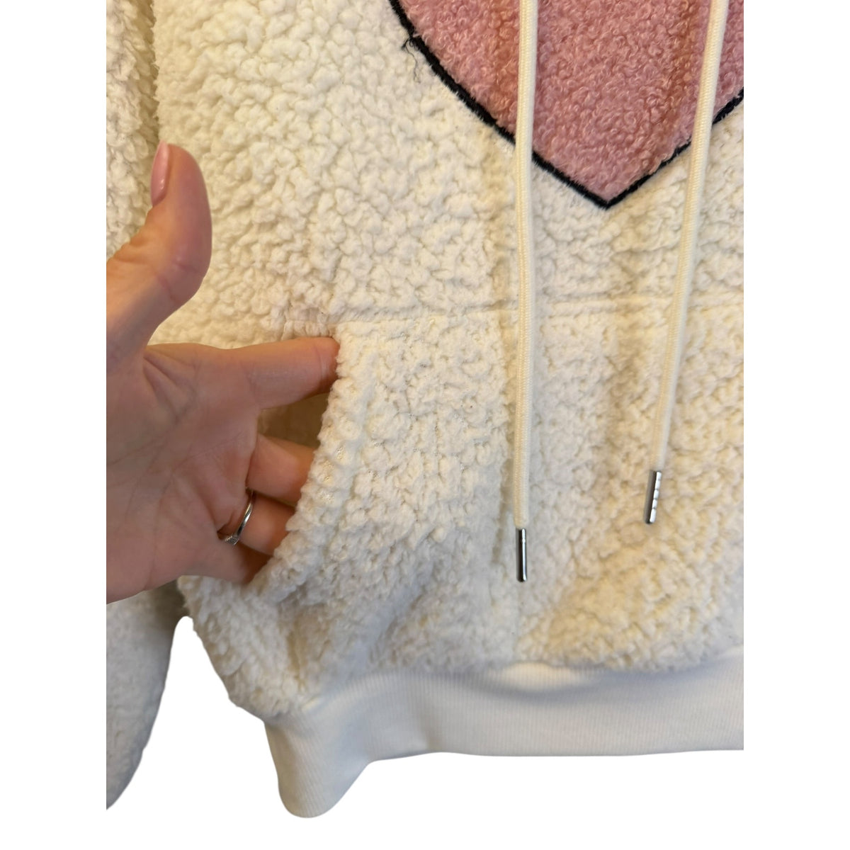 Patagonia Fleece Vest + Sherpa Heart Hoodie Women’s 2 Pc Bundle