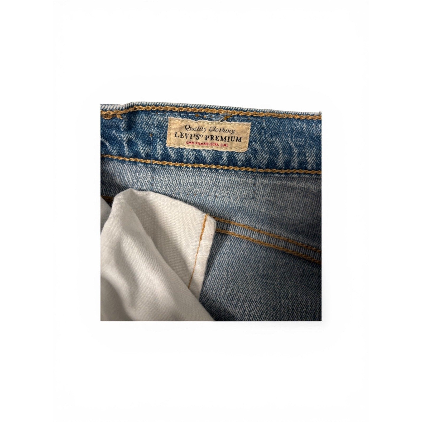 Levi's 501 Button Fly Jeans for woman, Light Blue - 5010134