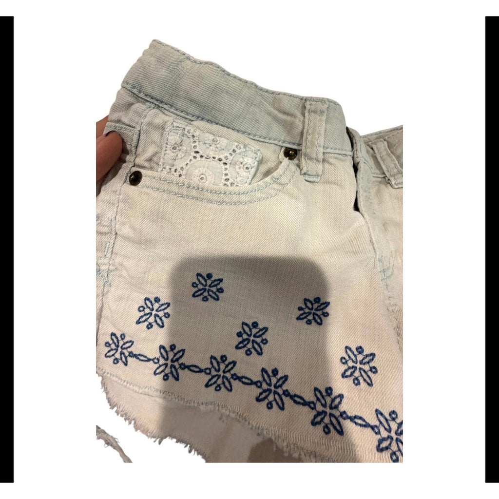 Lucky Brand Riley Shorts Size 7 Embroidered Denim Cutoff