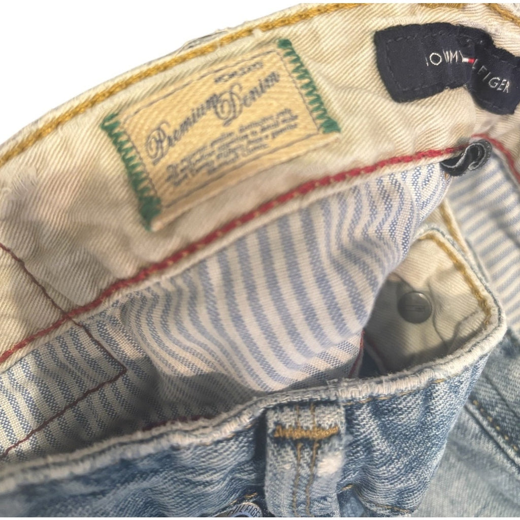 Tommy Hilfiger Men’s Denim Cutoff Shorts Size 34 Light Wash Distressed Raw Hem SHT10