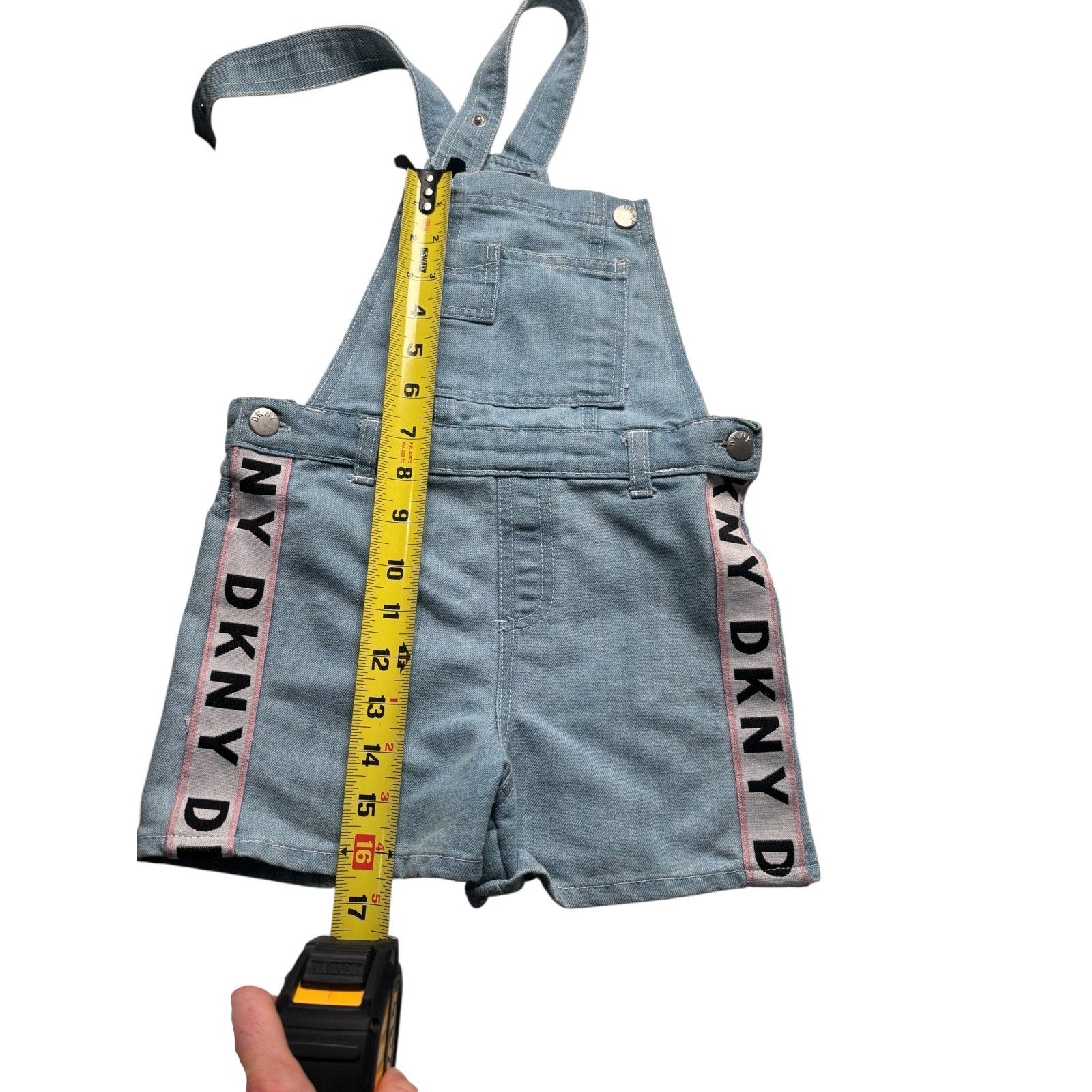 DKNY Girls Denim Shortalls Overalls Logo Tape Light Wash Size 6/8 Small KDS09