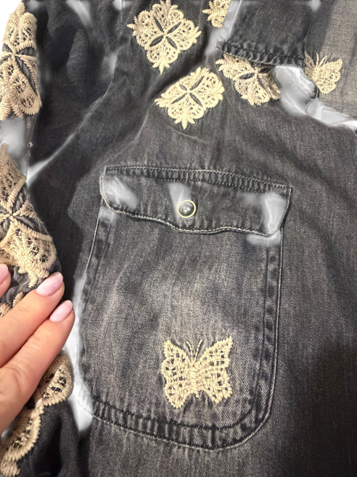 Johnny Was Embroidered Black Denim Babydoll Shirt Jacket M