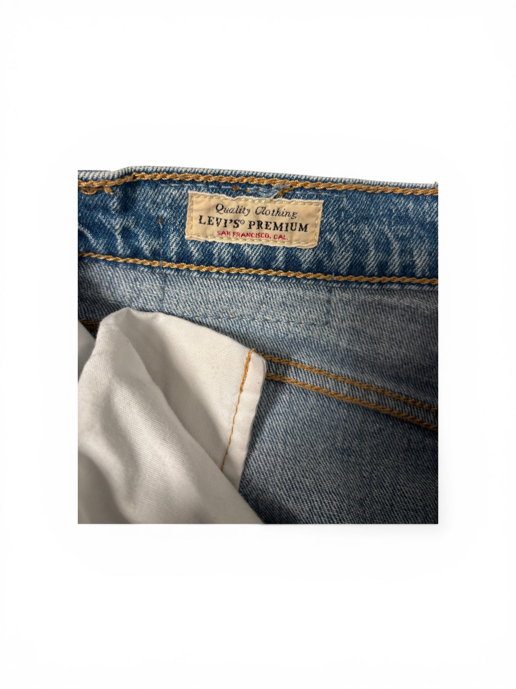 Levi's 501 Button Fly Jeans for woman, Light Blue - 5010134