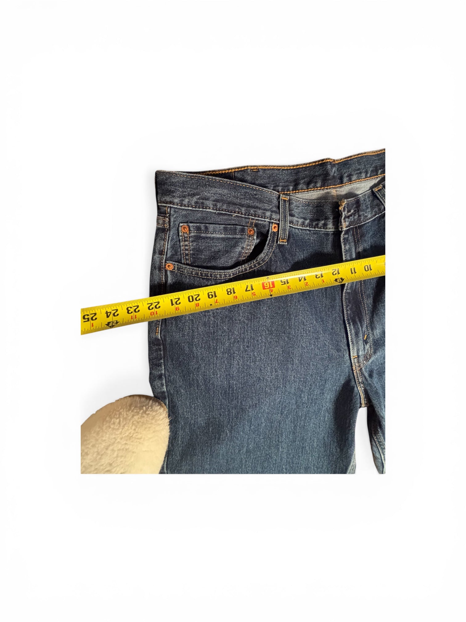 Levi’s 550 Men’s Relaxed Fit Tapered Leg Jeans W40 L30 Blue Denim - 5500102