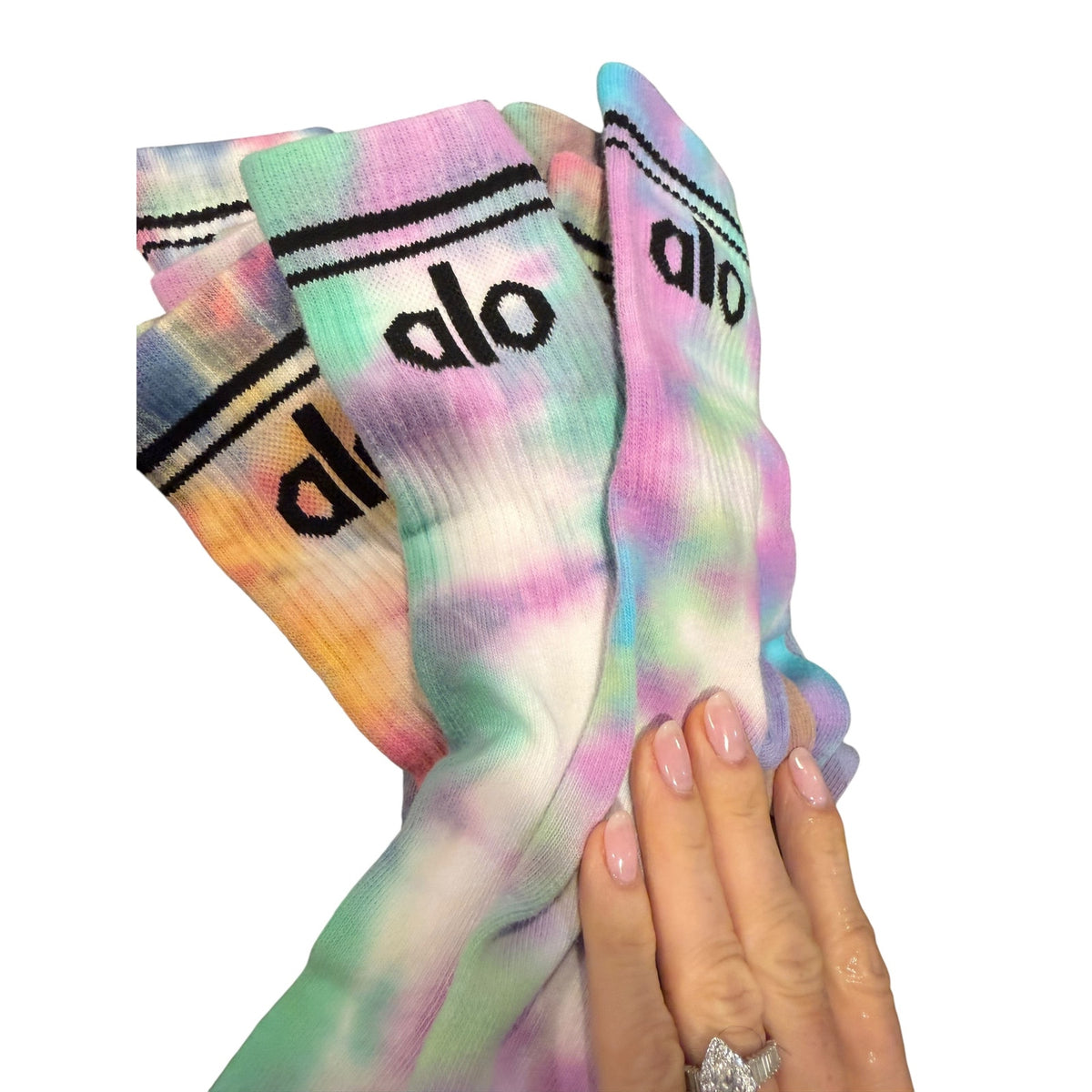 ALO Yoga 5 Pack Hand Tie Dyed Crew Socks Pastel Rainbow