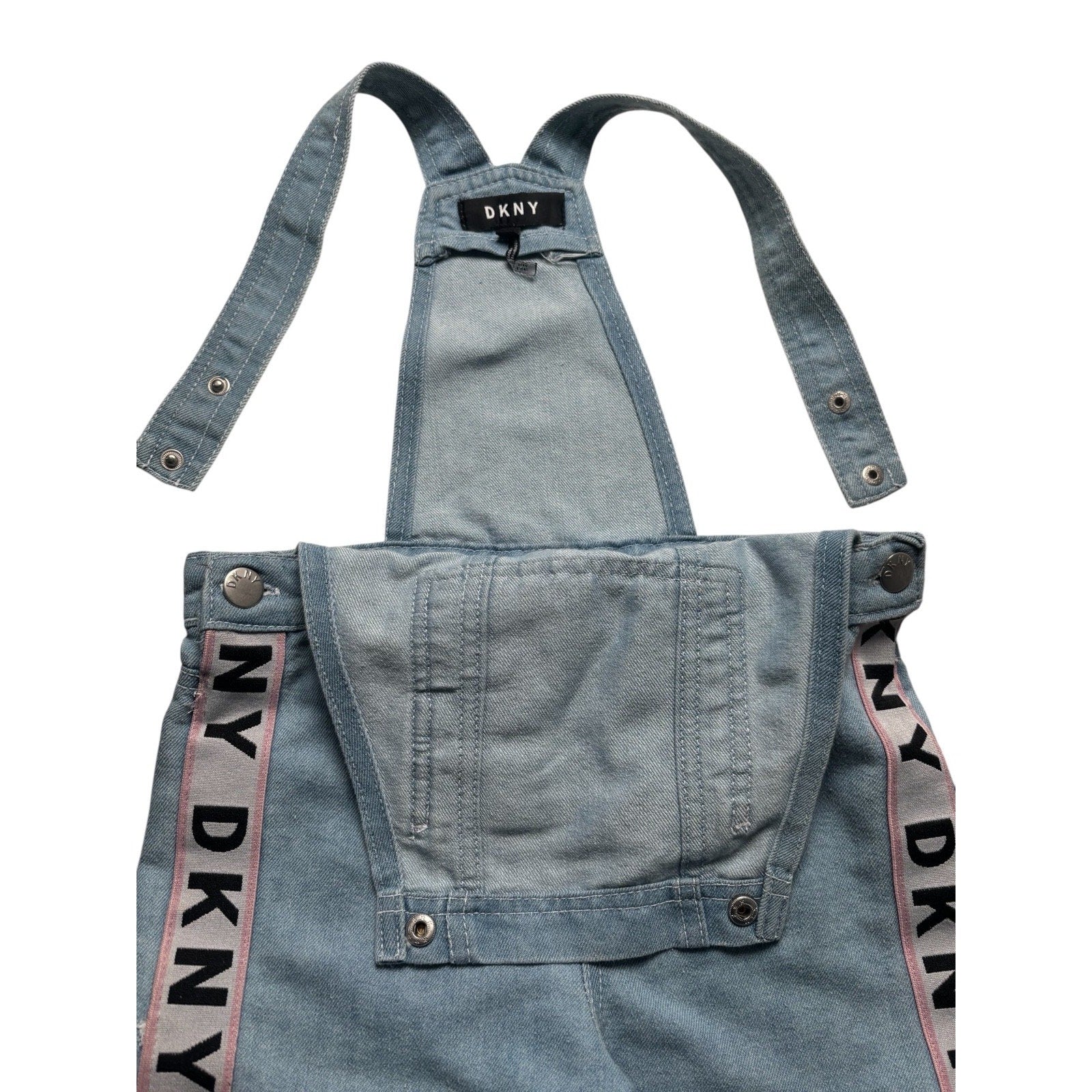 DKNY Girls Denim Shortalls Overalls Logo Tape Light Wash Size 6/8 Small KDS09