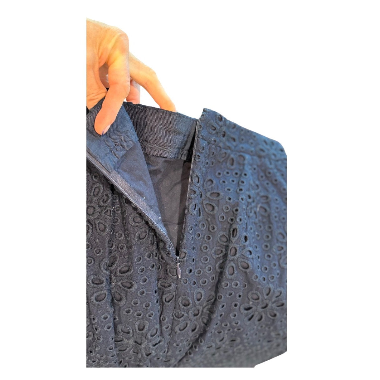 J.Crew No. 2 Pencil Skirt 4 Navy Blue Eyelet Embroider 23"